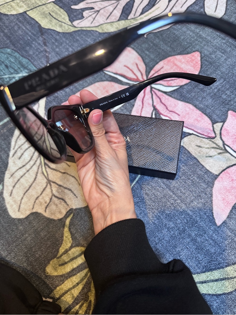 Prada Black Oversized Women's Sunglasses with Branded Case - Picture 6 of 9